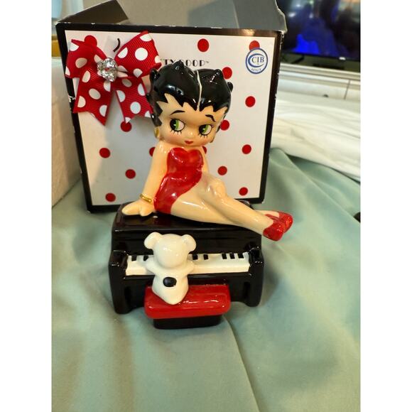 Betty Boop Figurine Sitting on Piano with Pudgy Dog Westland Giftware w/ Box - Picture 3 of 5